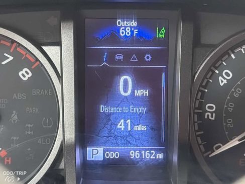 Certified 2020 Toyota Tacoma TRD Sport w/ Technology Package AWD/4WD image 17