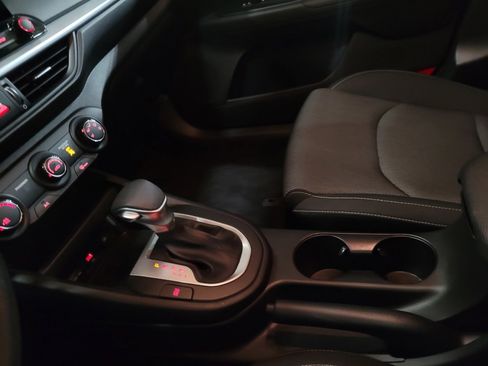 Used 2024 Kia Forte LXS image 26