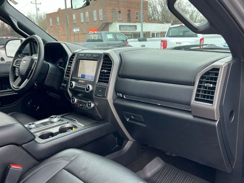 Used 2020 Ford Expedition XLT w/ Equipment Group 202A image 21