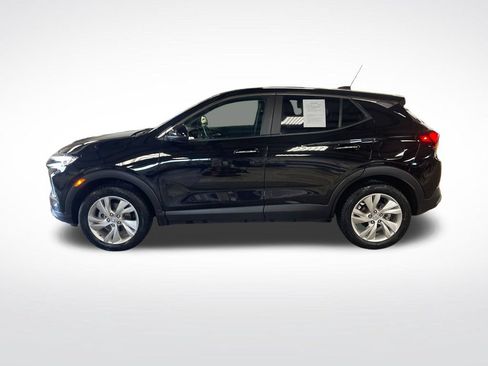 Used 2024 Buick Encore GX Preferred w/ Comfort Package AWD/4WD image 2