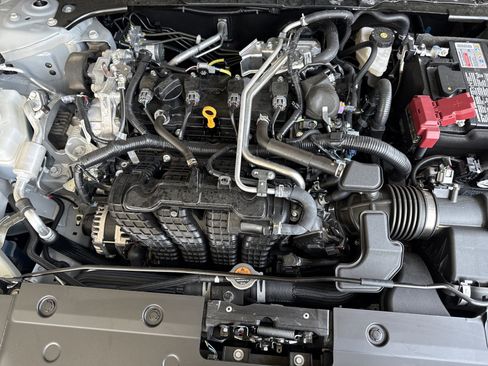 Used 2025 Nissan Altima 2.5 SL AWD/4WD image 33