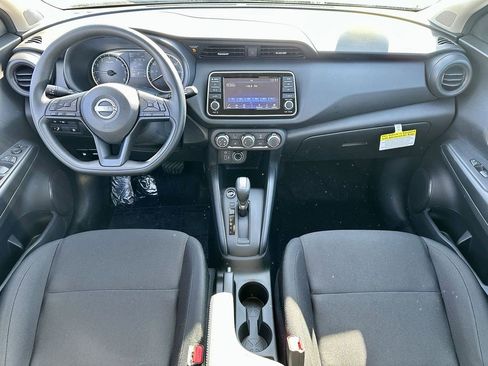 Certified 2025 Nissan Kicks Play S FWD image 21