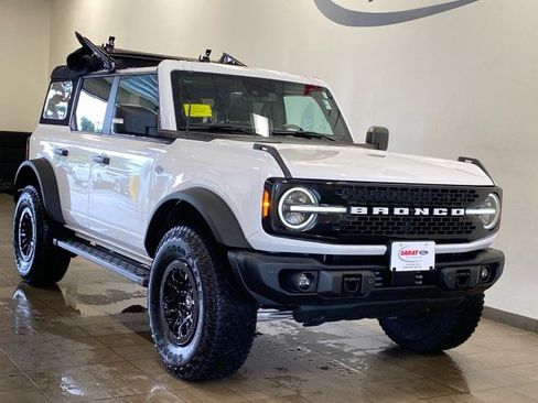 Used 2023 Ford Bronco Wildtrak AWD/4WD image 3