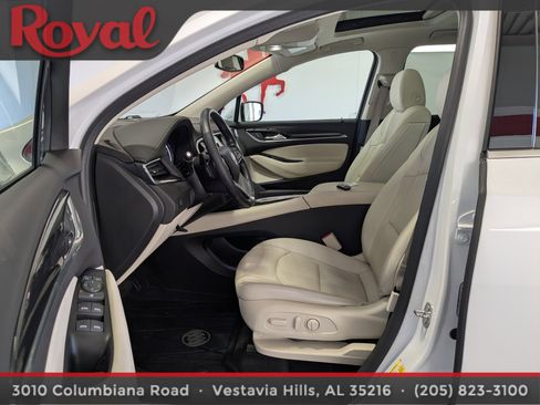 Used 2023 Buick Enclave Essence w/ Experience Buick Package image 20