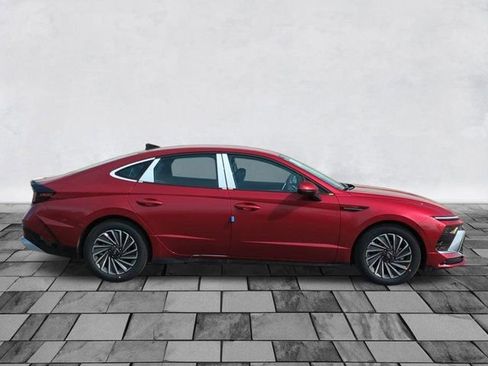 New 2025 Hyundai Sonata SEL image 3