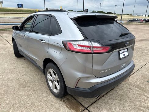 Used 2020 Ford Edge SE FWD image 7