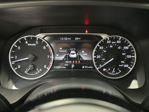 Used 2022 Nissan Rogue SV image 21