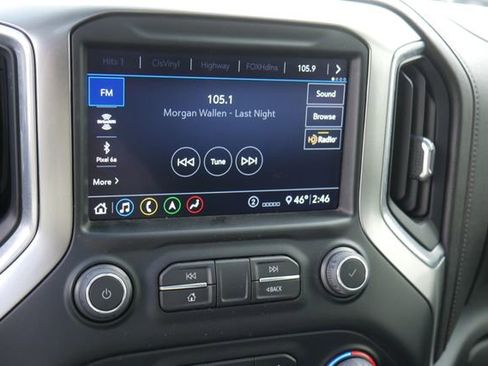 Used 2020 Chevrolet Silverado 2500 LTZ w/ LTZ Premium Package image 21