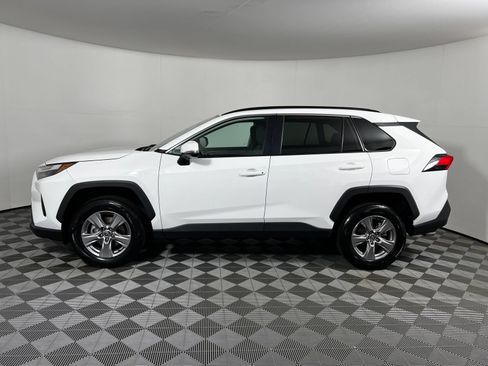 Used 2024 Toyota RAV4 XLE FWD image 8