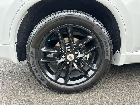 Used 2024 Dodge Durango GT image 37