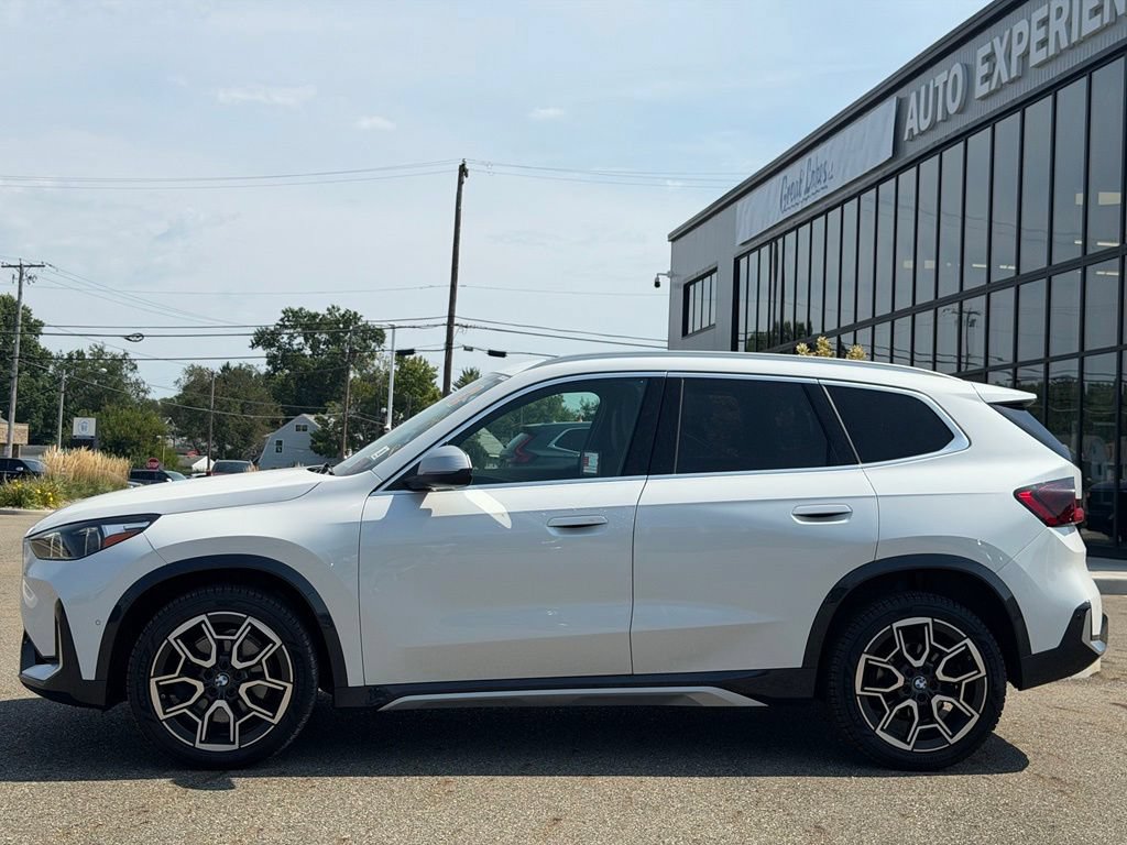 Used 2023 BMW X1 xDrive28i w/ Premium Package AWD/4WD image 2