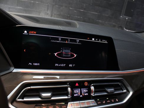 Used 2023 BMW X6 xDrive40i w/ M Sport Package image 56