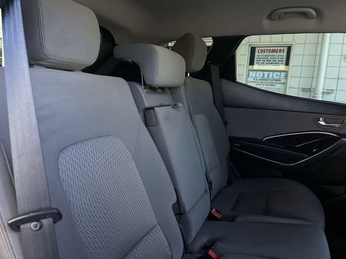 Used 2017 Hyundai Santa Fe Sport FWD image 23