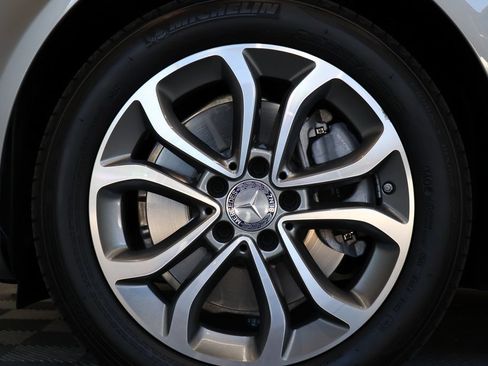 Used 2015 Mercedes-Benz C 300 4MATIC Sedan image 10