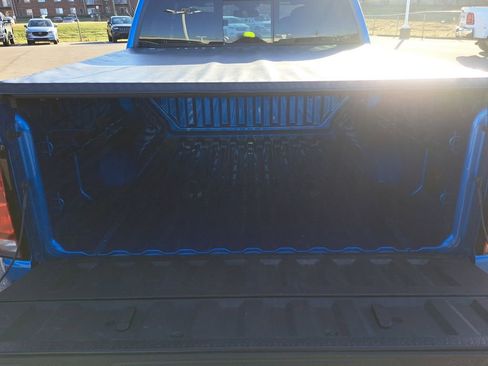 Used 2024 Chevrolet Colorado Z71 w/ Z71 Convenience Package 2 image 7