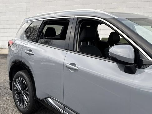 New 2025 Nissan Rogue Platinum w/ Tech Package AWD/4WD image 8
