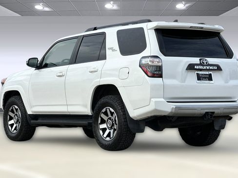 Used 2022 Toyota 4Runner TRD Off-Road Premium image 3
