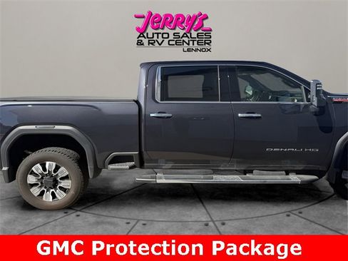 Used 2024 GMC Sierra 3500 Denali w/ Denali Reserve Package image 7