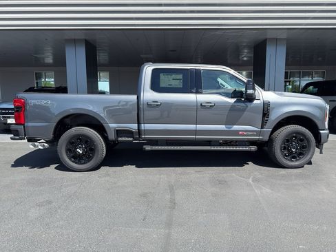 New 2026 Ford F350 Lariat w/ Black Appearance Package AWD/4WD image 3