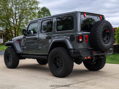 Used 2022 Jeep Wrangler Unlimited Sahara w/ Cold Weather Group AWD/4WD image 6