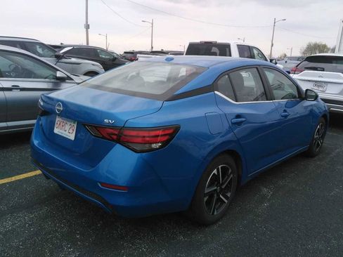 Used 2024 Nissan Sentra SV FWD image 4