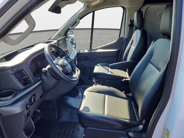 New 2026 Ford Transit 250 Low Roof w/ Load Area Protection Package RWD image 9