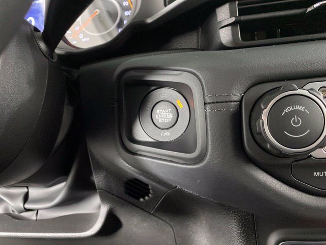 Used 2026 Jeep Wrangler Unlimited Sahara AWD/4WD image 27