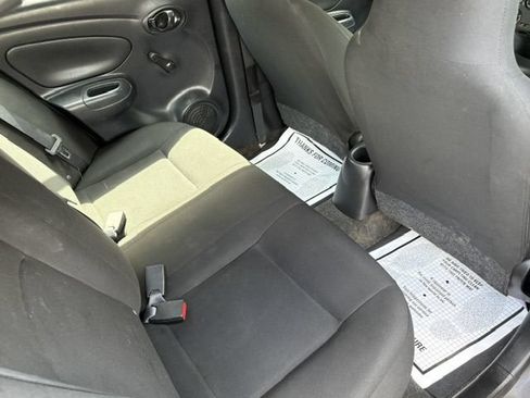 Used 2015 Nissan Versa S FWD image 21