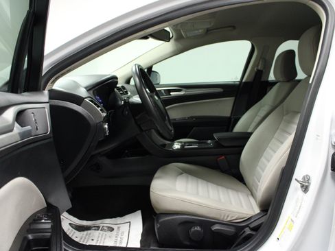 Used 2020 Ford Fusion S FWD image 12