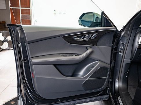 New 2026 Audi Q8 Premium Plus image 25