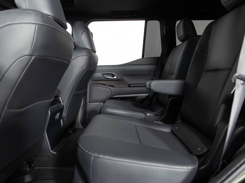 Used 2025 Lexus GX 550 image 18