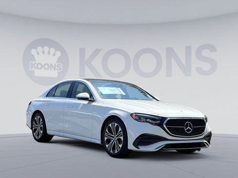 New 2026 Mercedes-Benz E 350 4MATIC Sedan image 8