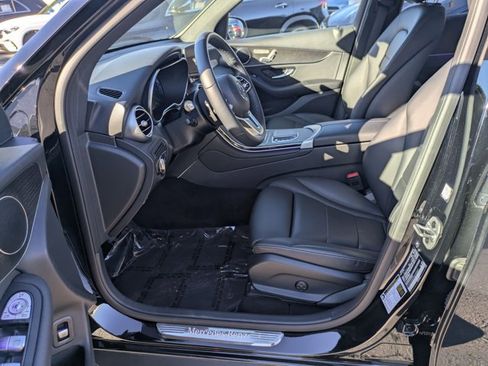 Used 2022 Mercedes-Benz GLC 300 4MATIC image 16