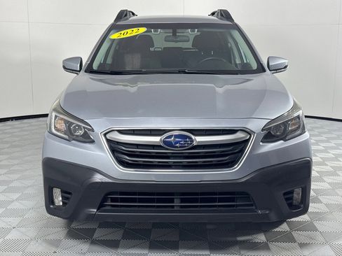 Used 2022 Subaru Outback Premium image 11