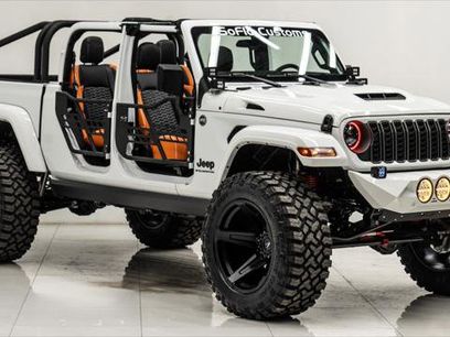 Used 2025 Jeep Gladiator Sport