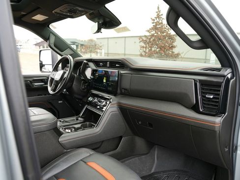 Used 2024 GMC Sierra 2500 AT4 w/ AT4 Premium Plus Package image 20