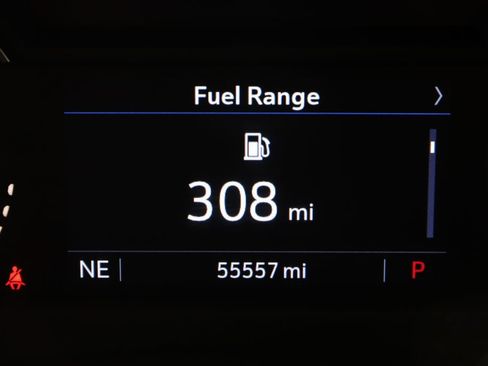 Used 2020 Cadillac XT4 Premium Luxury w/ Cold Weather Package FWD image 38