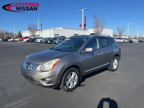 Used 2012 Nissan Rogue SV w/ Premium Pkg image 9