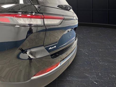 New 2025 Jeep Grand Cherokee Laredo X w/ Trailer Tow Package image 31