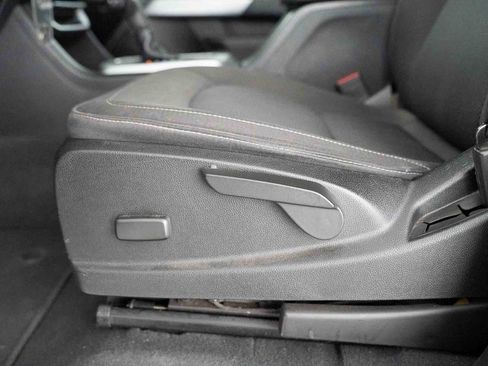 Used 2021 Chevrolet Colorado LT w/ Safety Package image 24