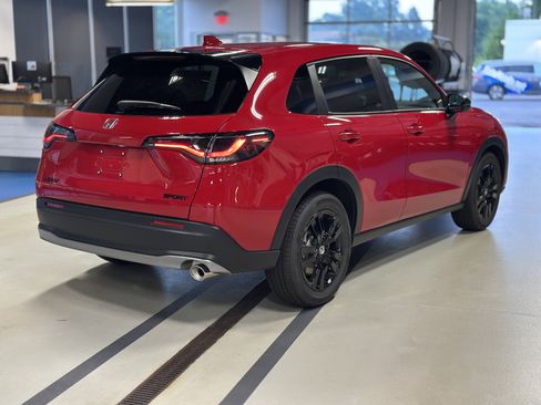 New 2026 Honda HR-V Sport image 4