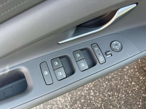 Certified 2023 Hyundai Elantra SEL w/ Cargo Package image 16