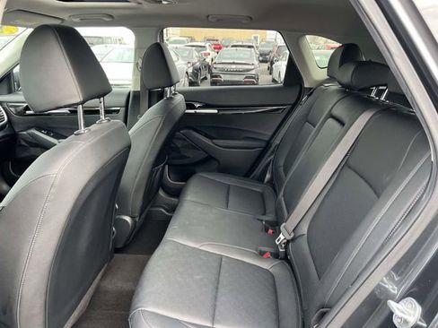 Used 2022 Kia Seltos EX image 10