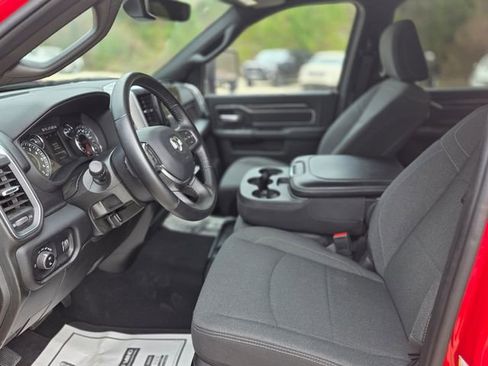 Used 2024 RAM 2500 Big Horn w/ Sport Appearance Package image 25