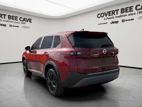 Used 2021 Nissan Rogue SV image 7