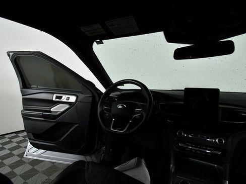 Used 2020 Ford Explorer ST w/ Premium Technology Package image 19