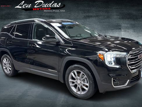 Certified 2024 GMC Terrain SLT w/ Infotainment Package II image 1