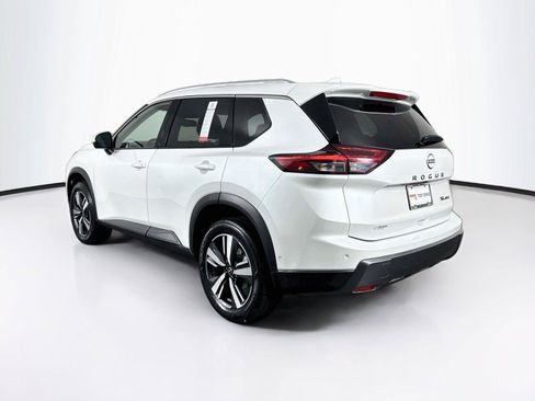 Used 2026 Nissan Rogue SL AWD/4WD image 13