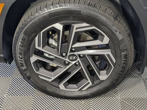 Used 2025 Hyundai Tucson Limited AWD/4WD image 8