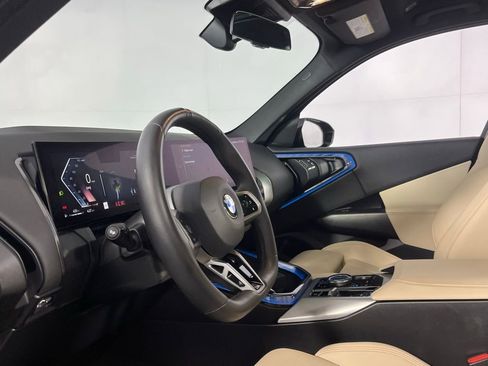 Used 2025 BMW X3 xDrive30i w/ Premium Package image 22